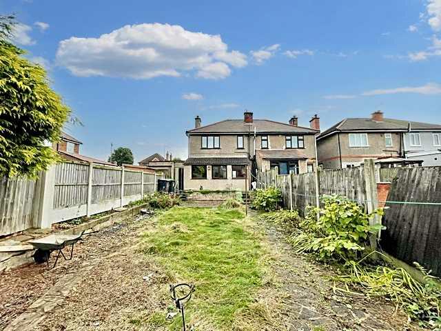 House in Ashfield, Sutton in Ashfield, Nottinghamshire - View 4