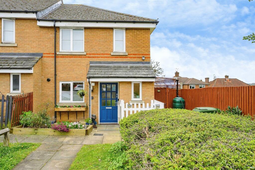 Main image of property: Guinery Grove, Hemel Hempstead