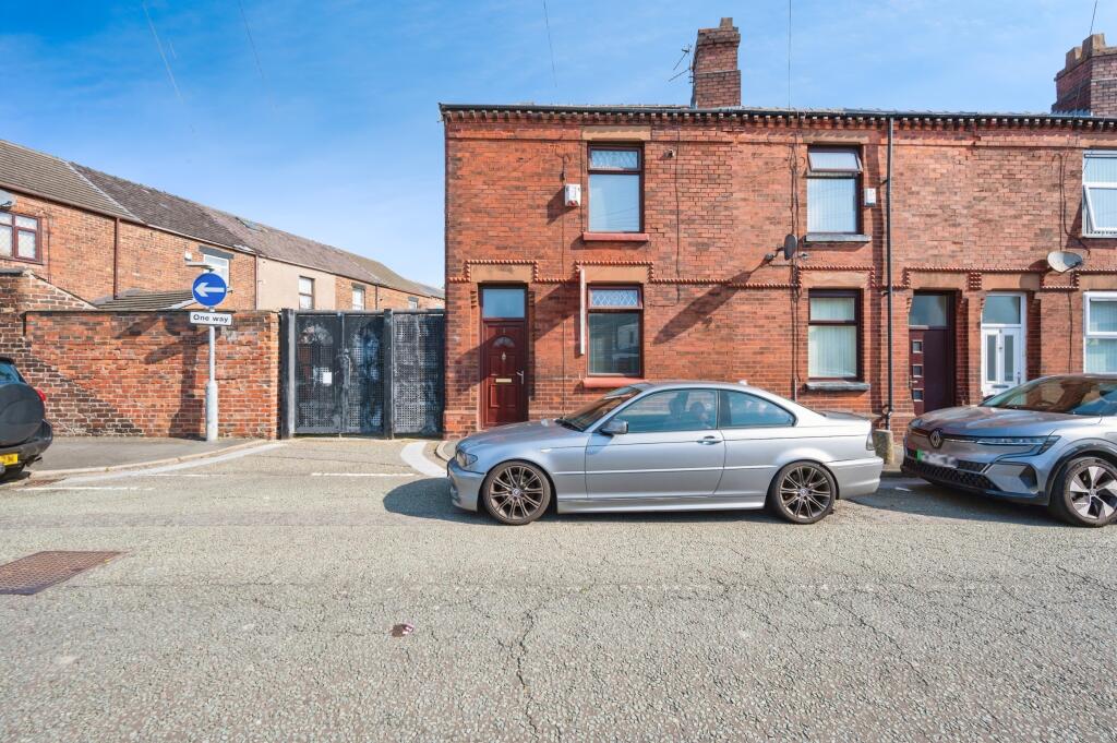 3-bed terraced on Old Whint Road, Haydock, Haydock, WA11, £135,000