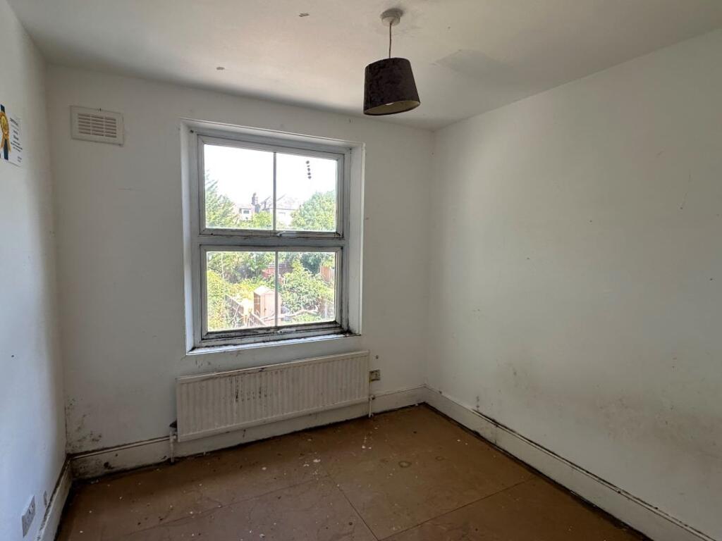 Apartment in London - View 2