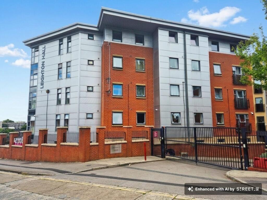 Apartment in Preston - View 4