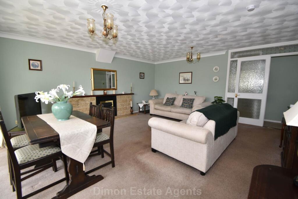 Gale Moor Avenue, Gosport photo 2