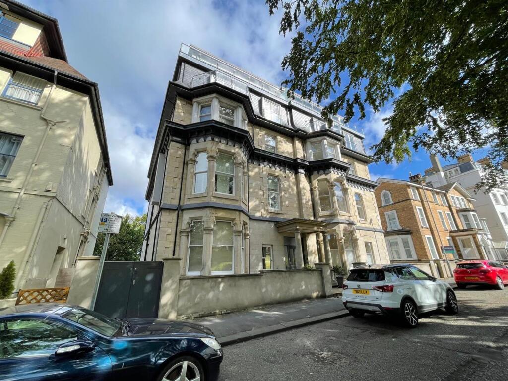 Main image of property: 3 Belmont Road, Scarborough