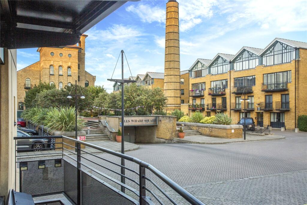 Apartment in London - More