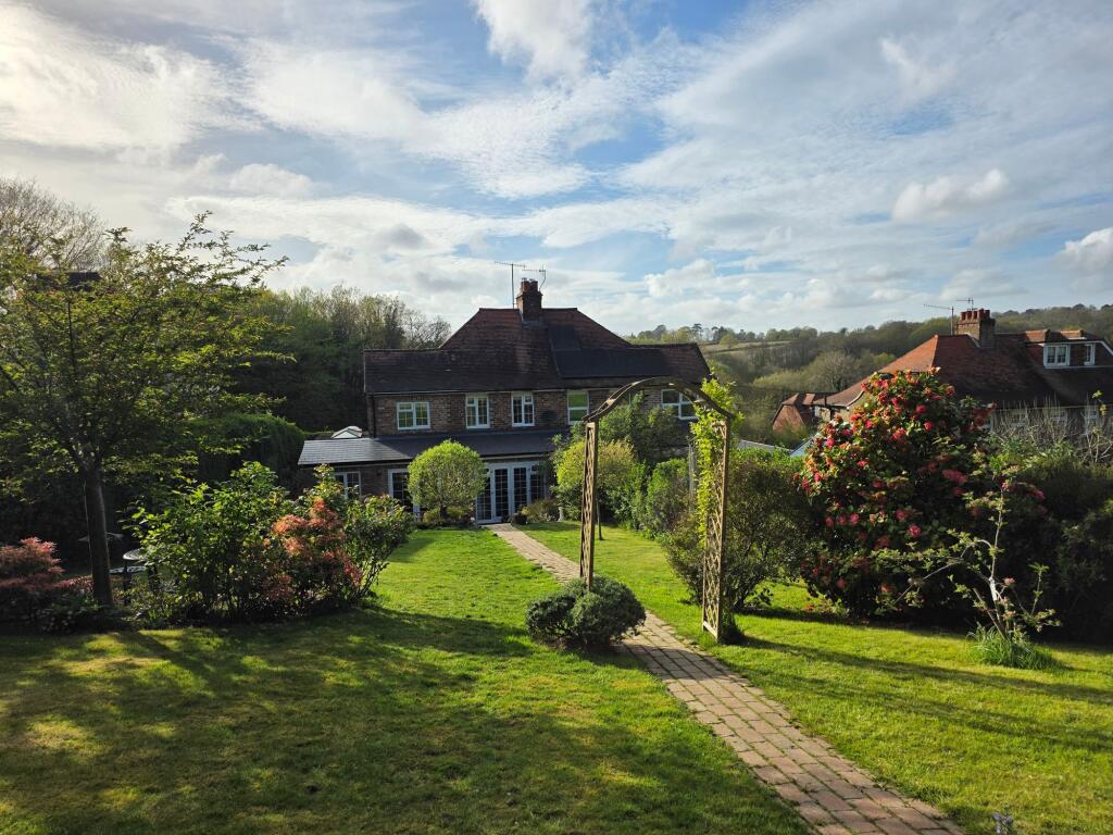 Eatenden Lane, Mountfield, TN32 photo 2