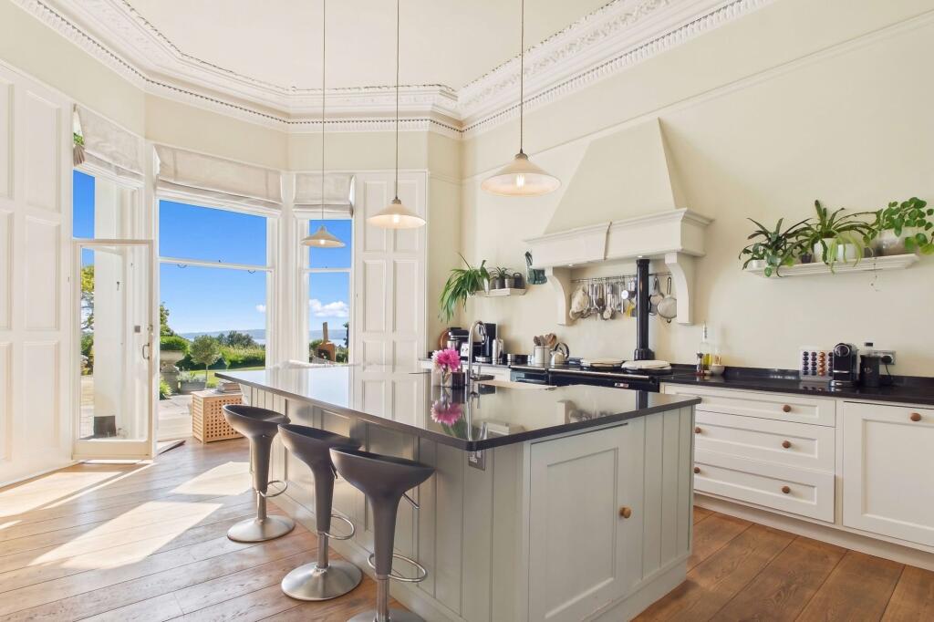 Apartment in Torquay - View 4
