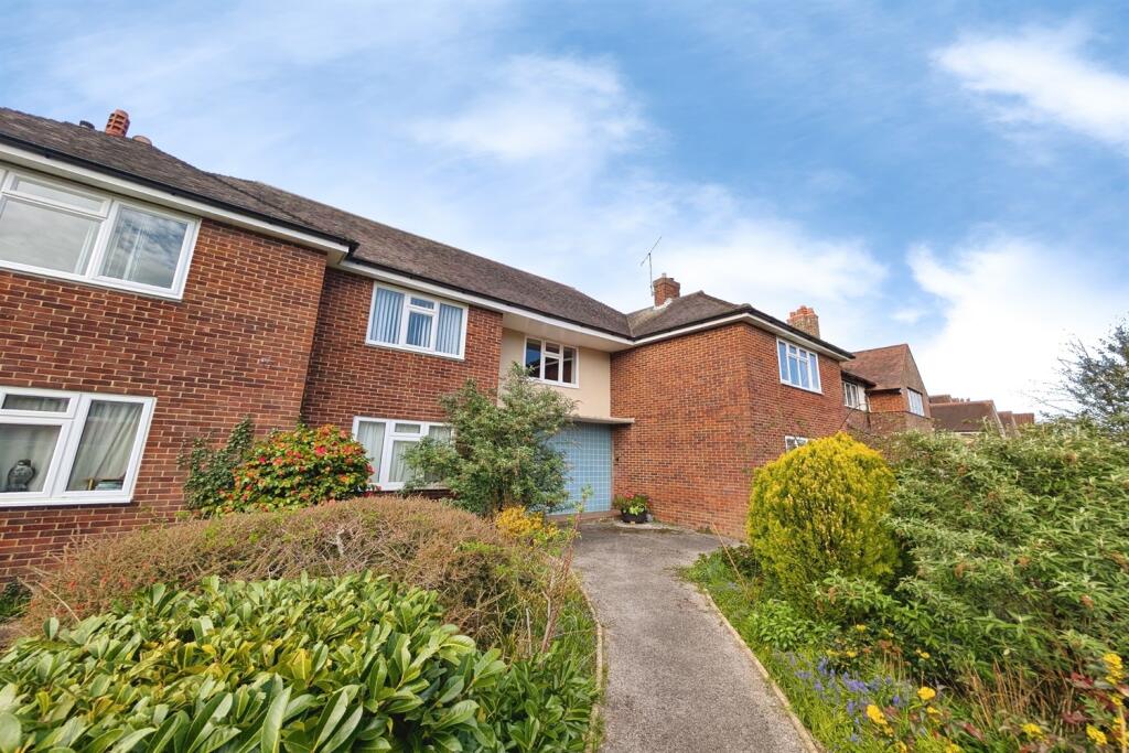 Main image of property: Leigh Court, SO17