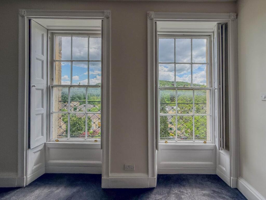 Grosvenor Place, Bath photo 2