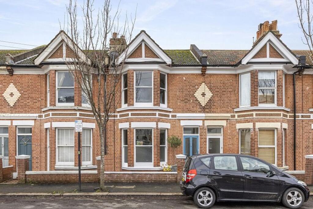 Main image of property: Stoneham Road, Hove, BN3 5HH