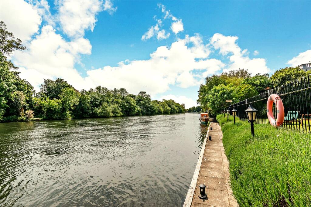 Fishery Road, Maidenhead, Berkshire, SL6 photo 3