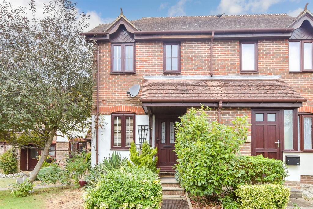 Main image of property: Lakers Meadow, Billingshurst, West Sussex