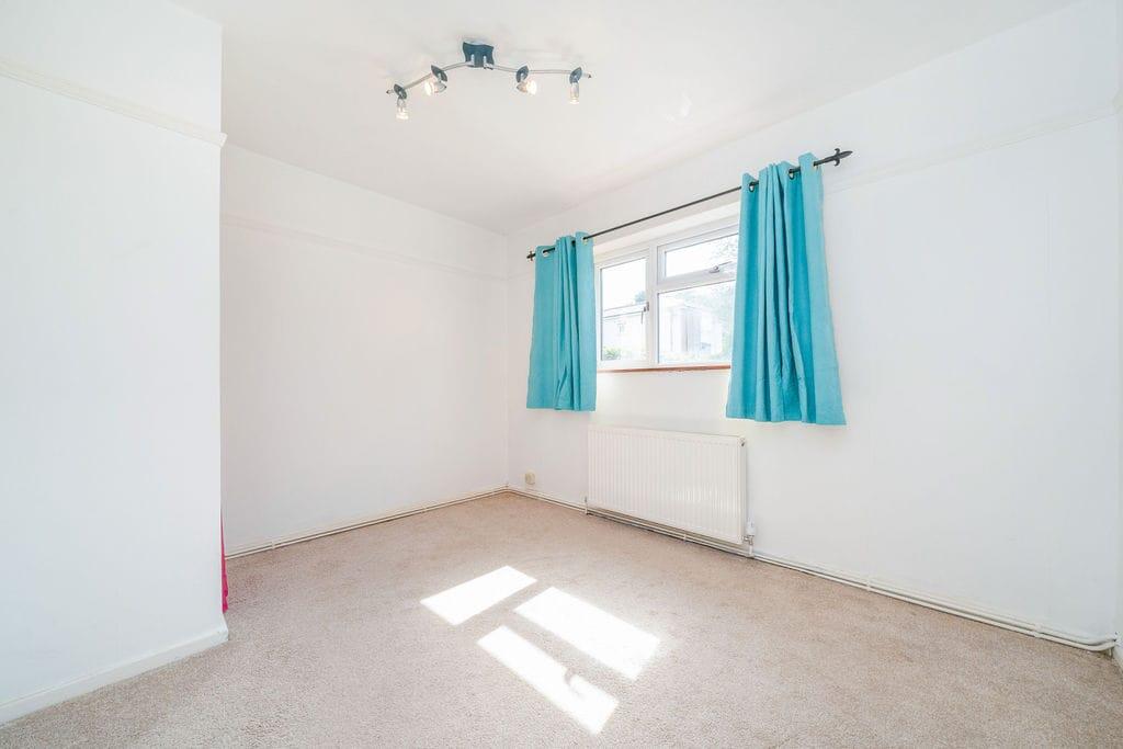 Apartment in Richings Park, Iver - More