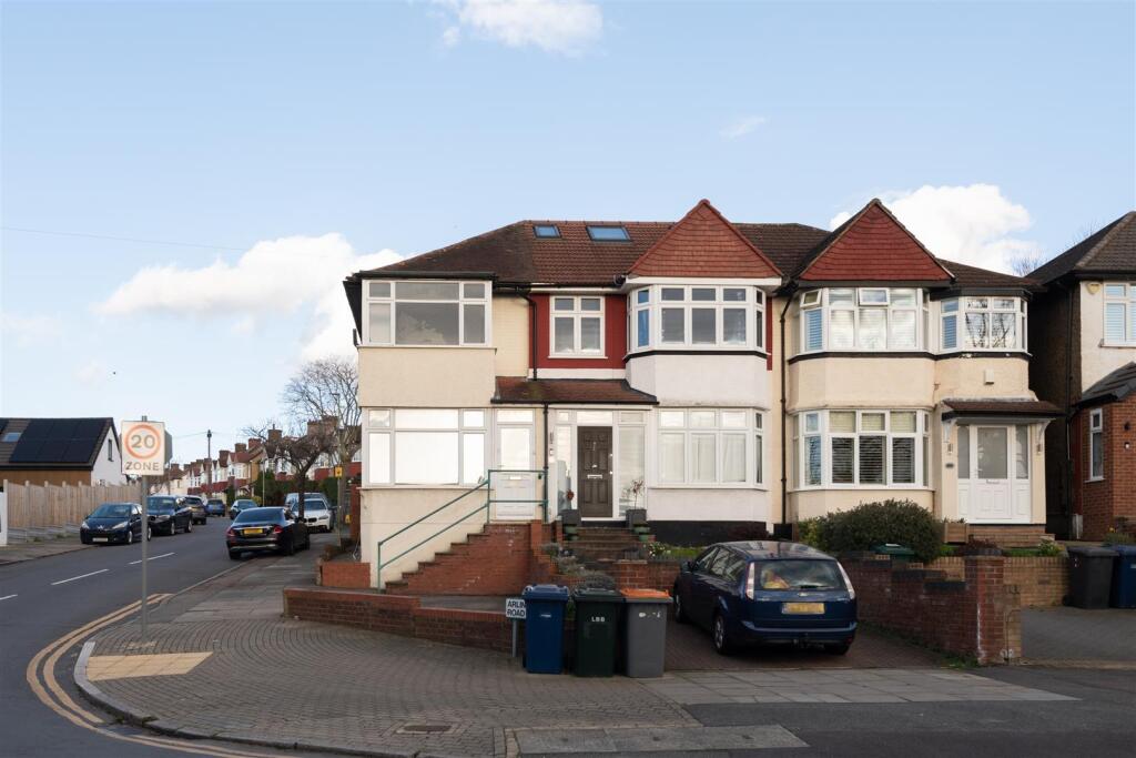 Main image of property: Hampden Way, London, N14