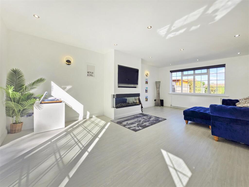House in Nottingham - View 5