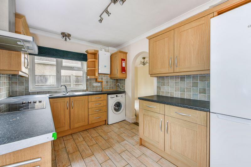Mosdell Road, Southbourne photo 3