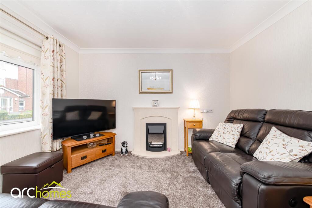 Thurlow, Lowton, Warrington photo 2
