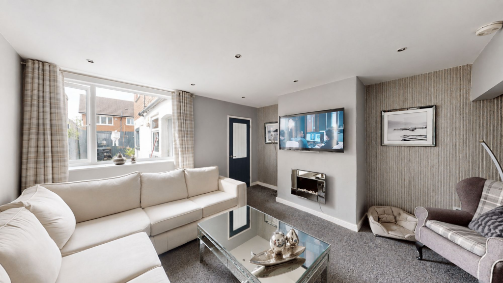 Leigh Road, Westhoughton, BL5 photo 2