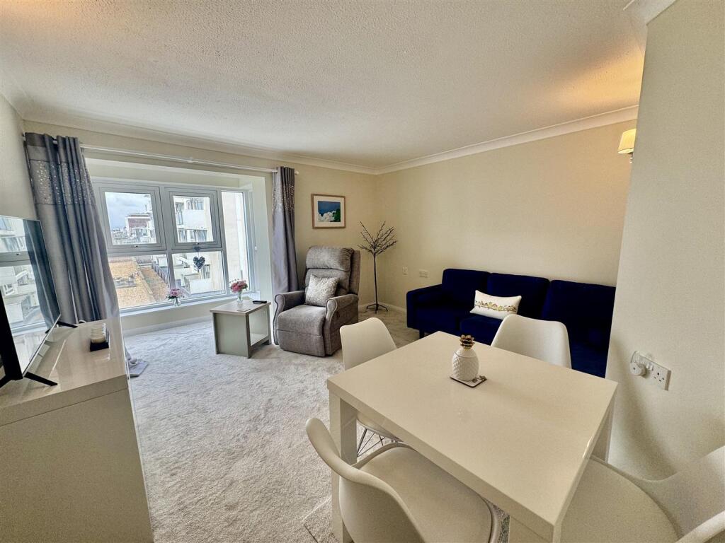 Stratheden Court, Seaford photo 2