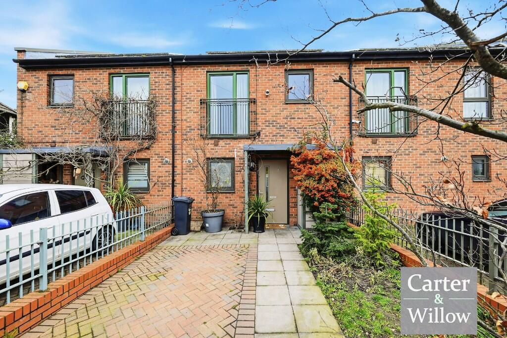 3-bed terraced on Ager Avenue, Dagenham, £450,000