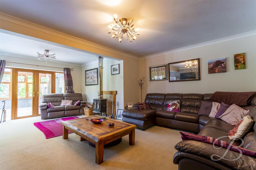 House in Newark and Sherwood, Ollerton and Boughton CP - View 4