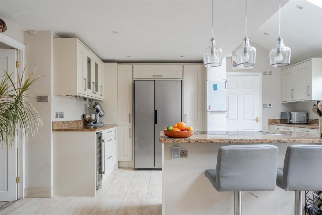 House in Swindon - View 5