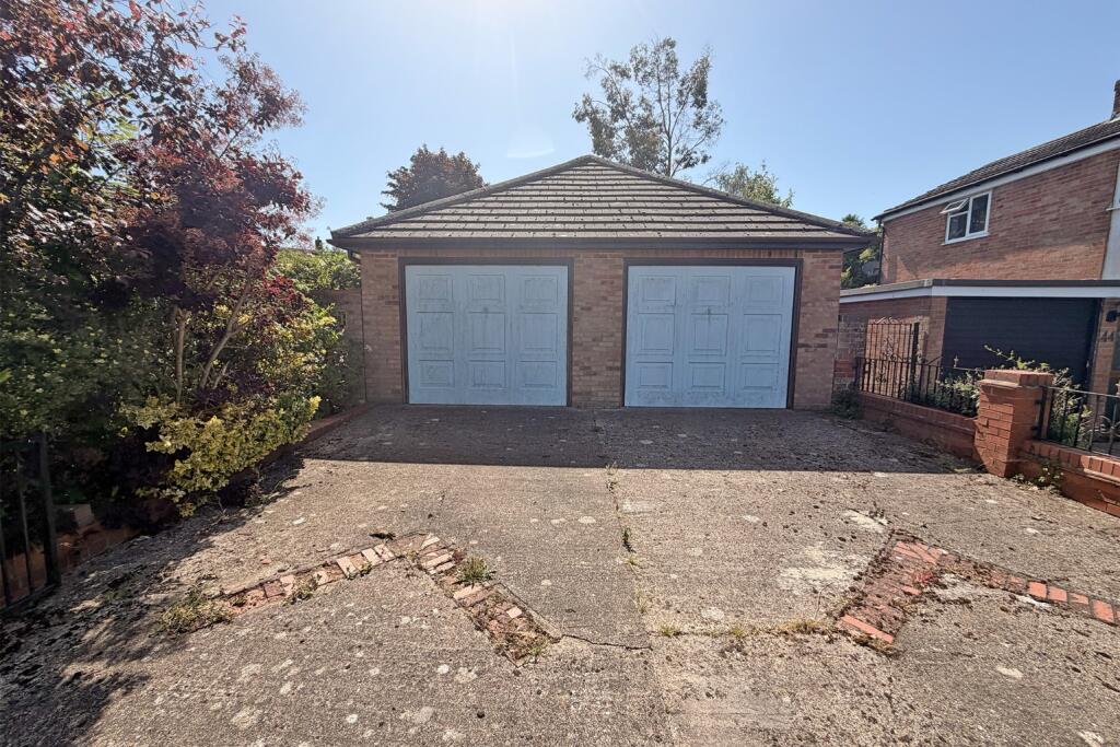 Brands Hill Avenue, High Wycombe, HP13 5PU photo 4