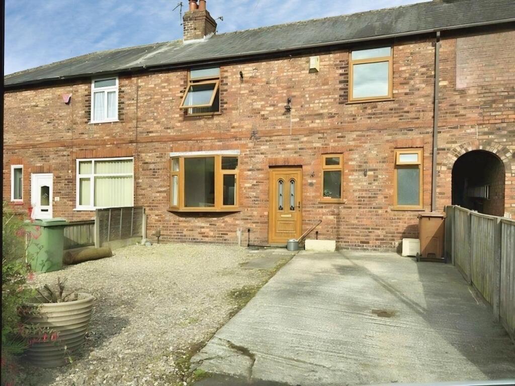 3-bed terraced on Regent Avenue, Haydock, WA11, £190,000