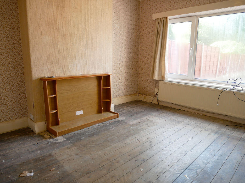 House in Stockport, Gatley - More