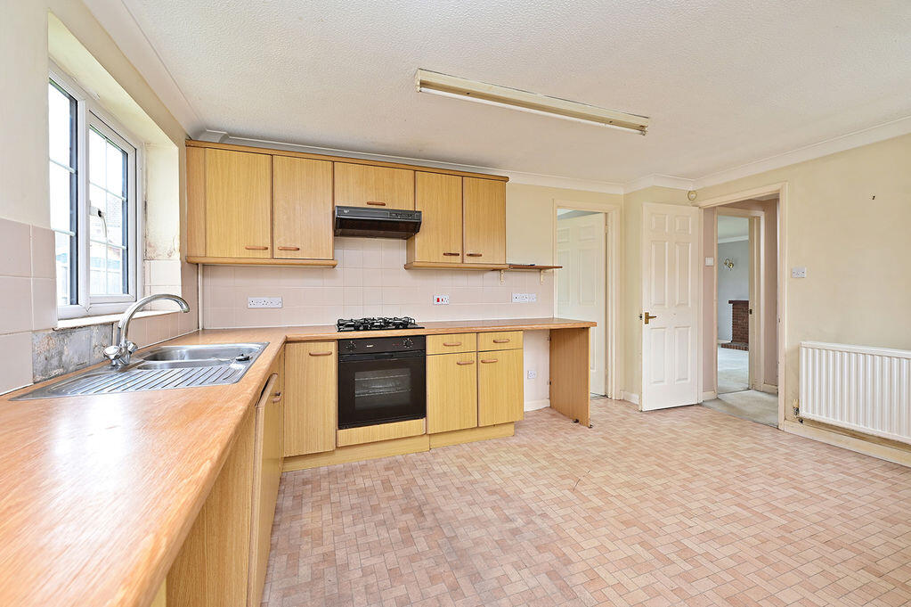 House in Basingstoke and Deane, Chineham - View 3