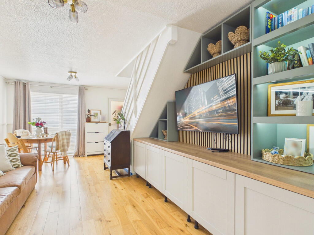 House in Horsham, North Heath, North Horsham - View 3