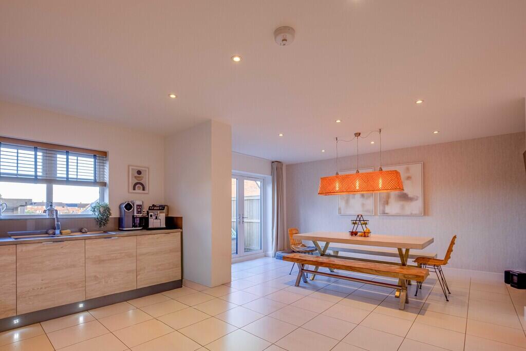 House in North East Derbyshire, Eckington - View 5
