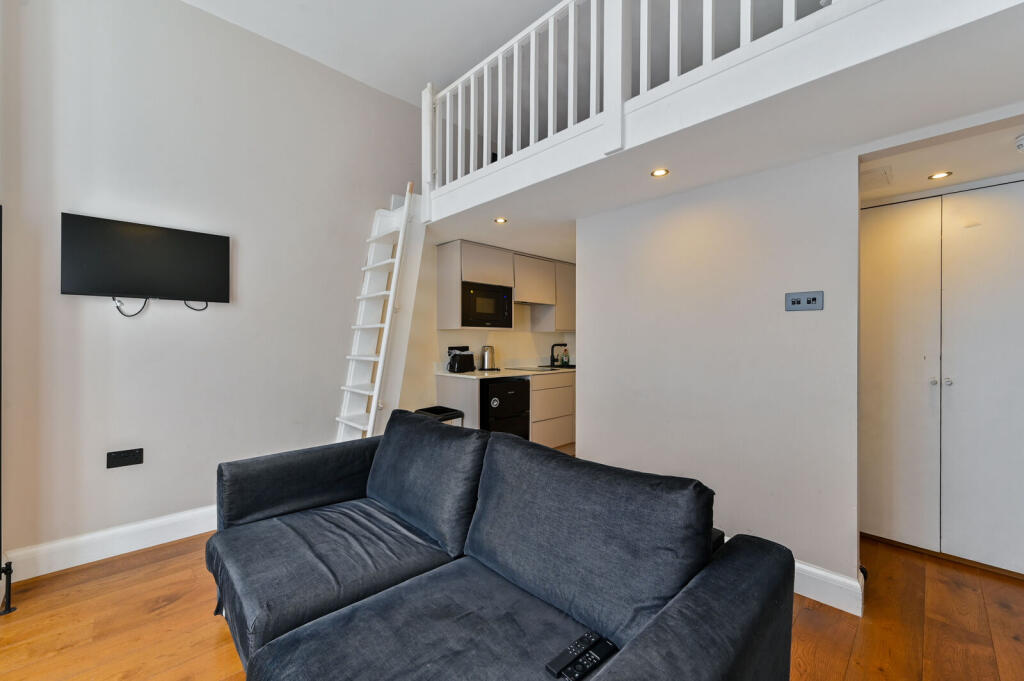 Apartment in London - View 4