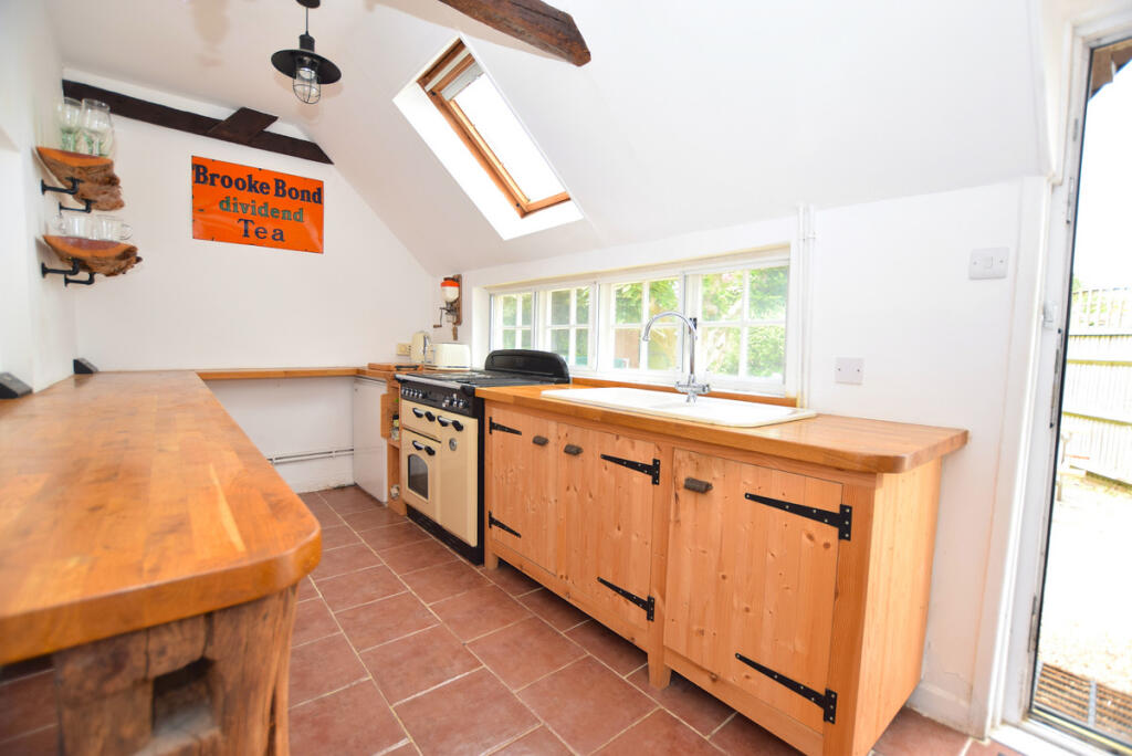 House in Wealden, Herstmonceux - View 5