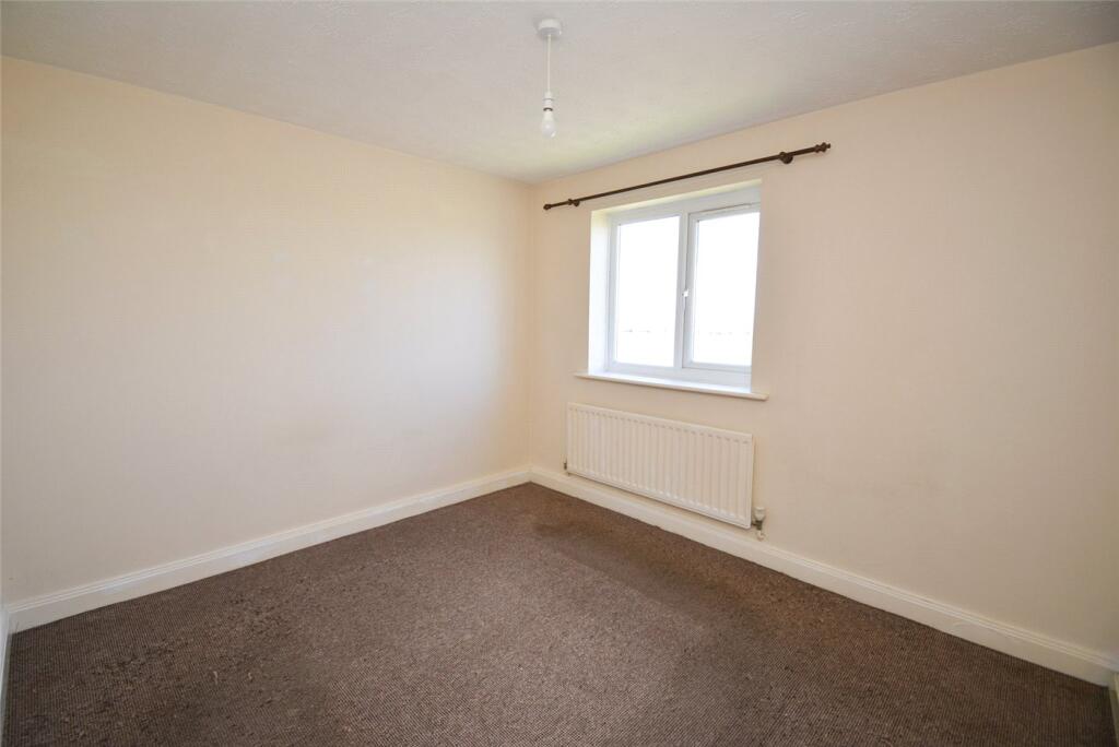 Apartment in Wirral, Liverpool City Region - View 4