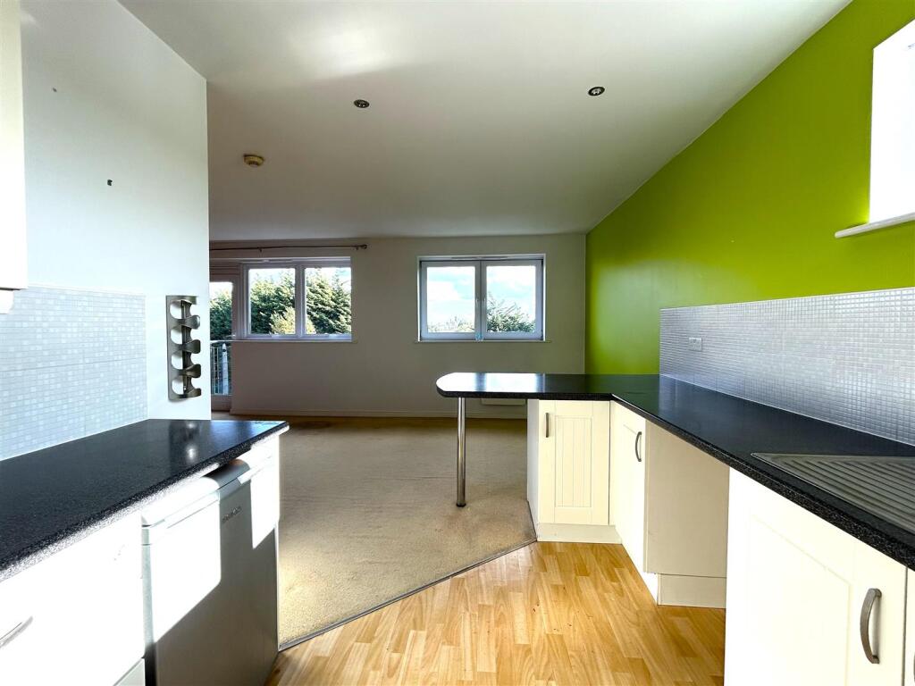 Apartment in York - View 4