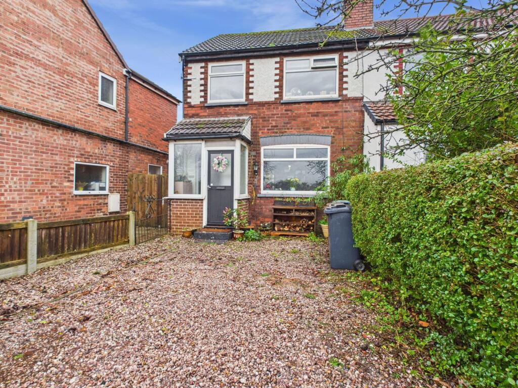 3-bed terraced on Turning Lane, Scarisbrick, PR8, £205,000