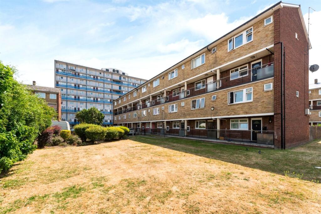 3 bedroom maisonette for rent
