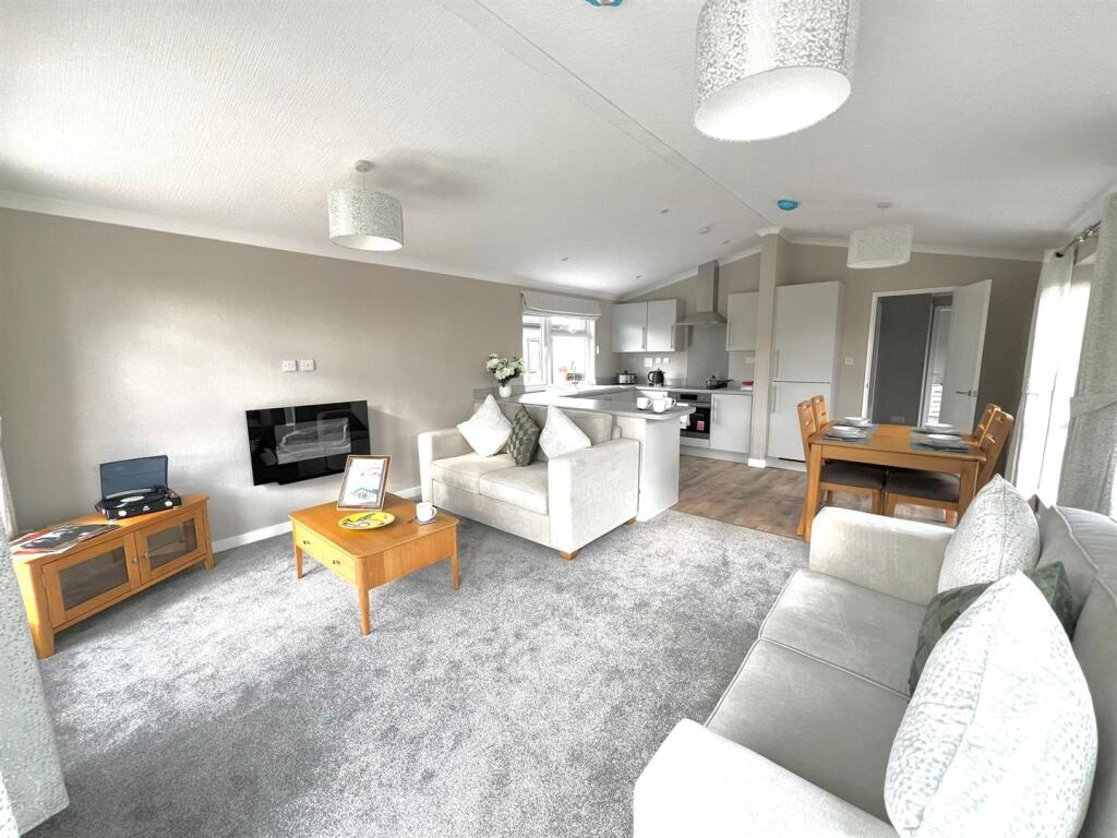 Sandholme Lane, Leven, Beverley photo 2