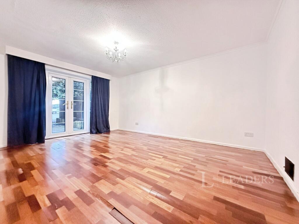 Shakespeare Road, Bedford, Bedfordshire photo 3