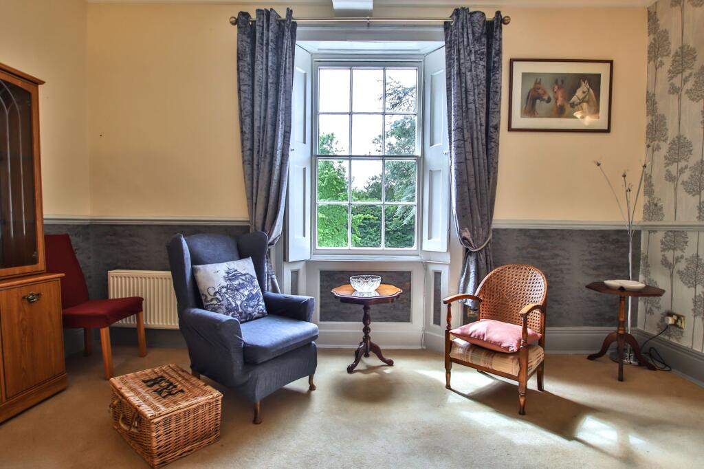 Apartment in Worcester - View 4