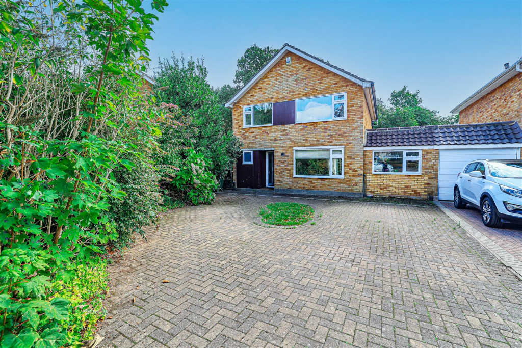 Main image of property: Newford Close, Hemel Hempstead, HP2