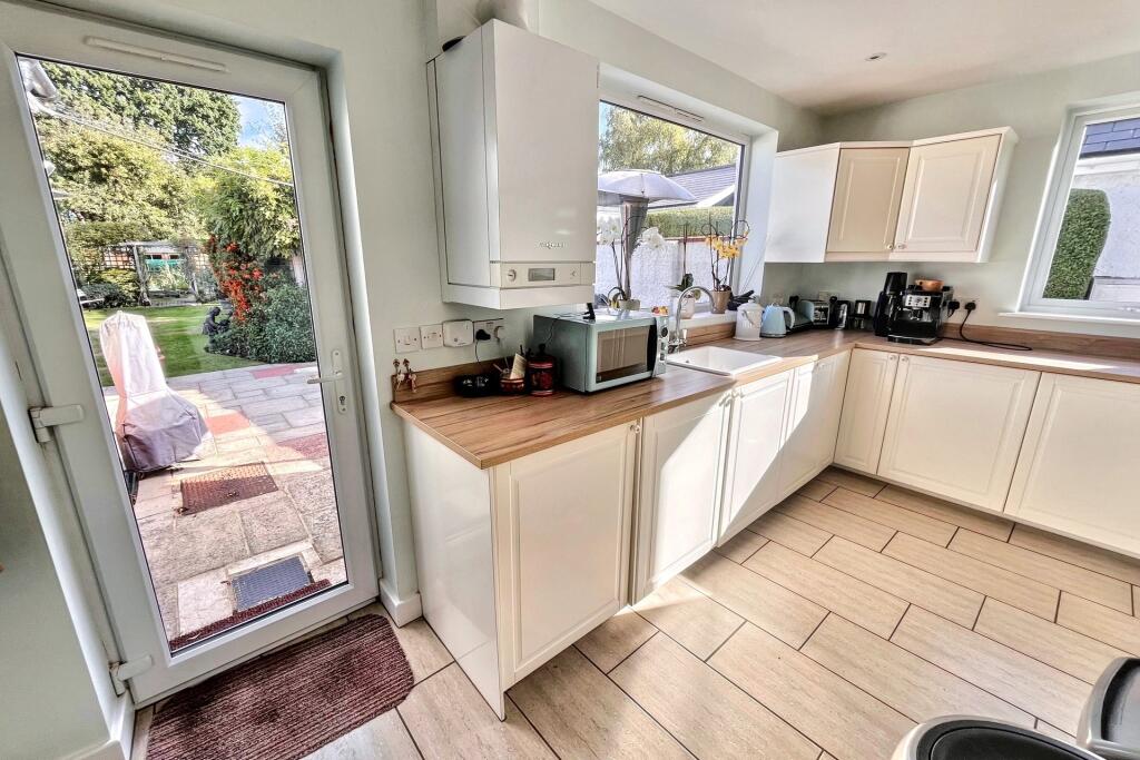 House in New Forest, Lower Burgate, Fordingbridge - More
