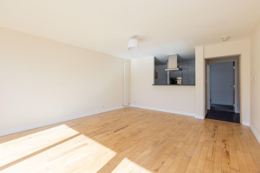 Apartment in Edinburgh - View 3