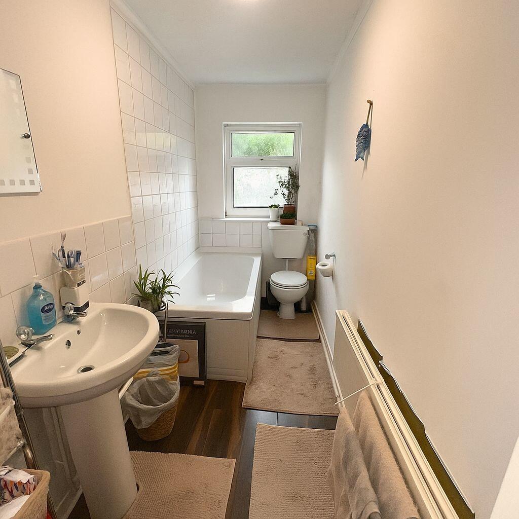 House in Aberdare, Aberaman North - View 5