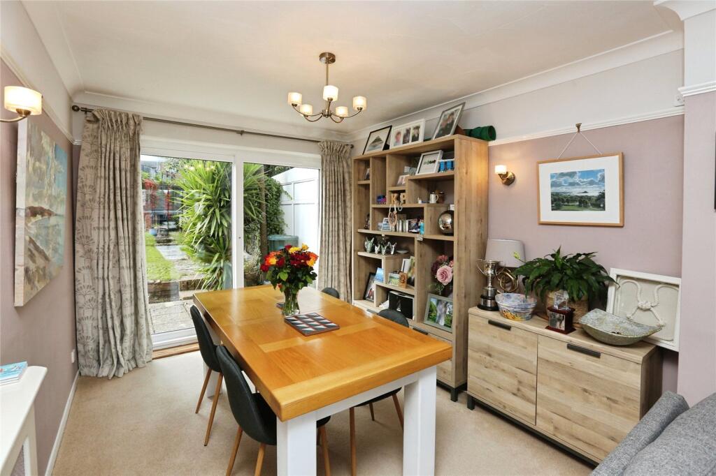 House in Southampton, Townhill Park - More