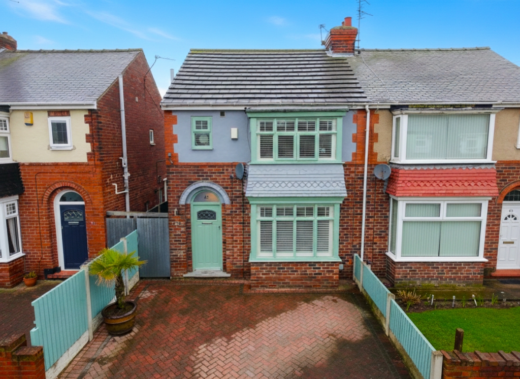 Main image of property: 43 Melbourne Road, Doncaster