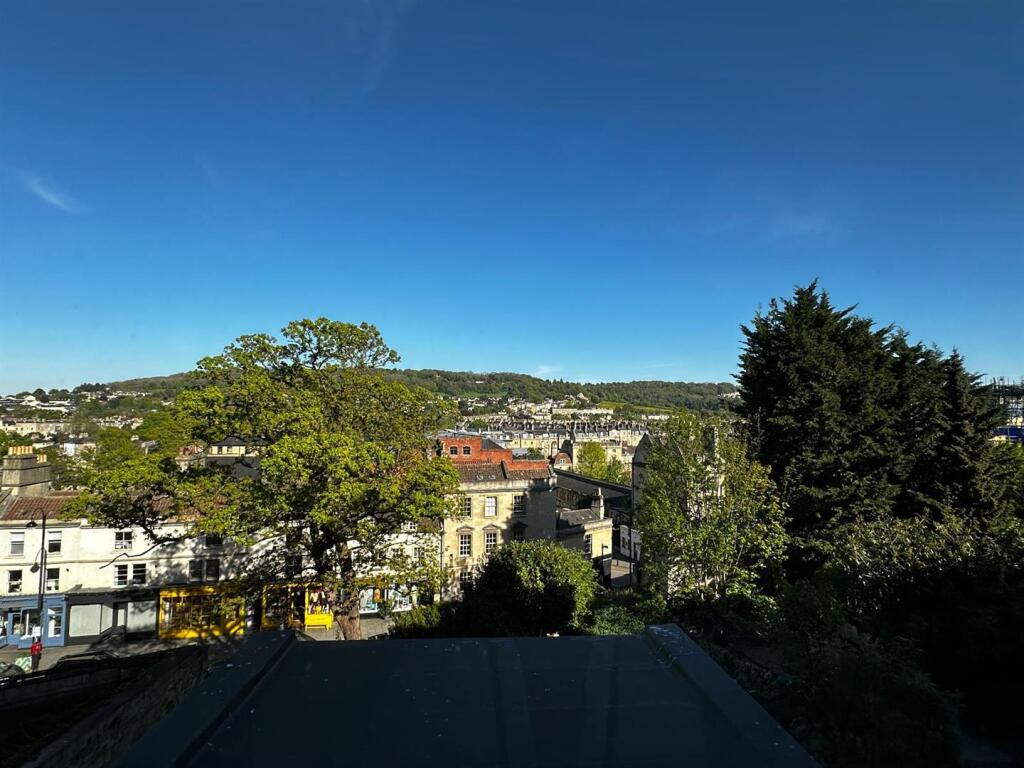 Apartment in Bath - View 3