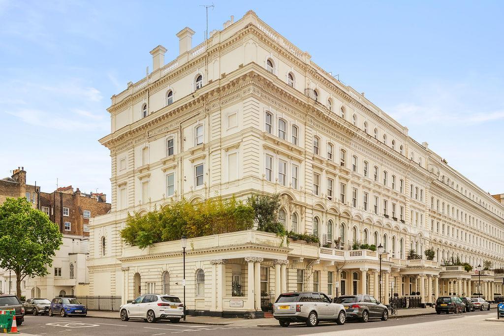 Main image of property: Queens Gate terrace SW7