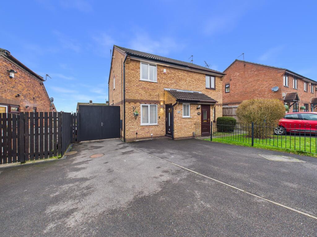 Main image of property: Fiskerton Way, Oakwood
