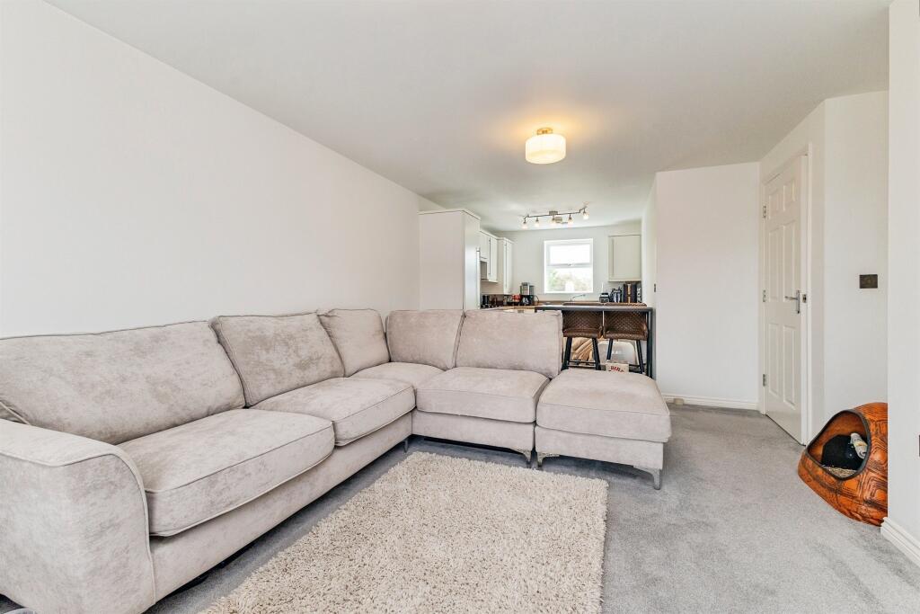Apartment in Stockton-on-Tees - View 4